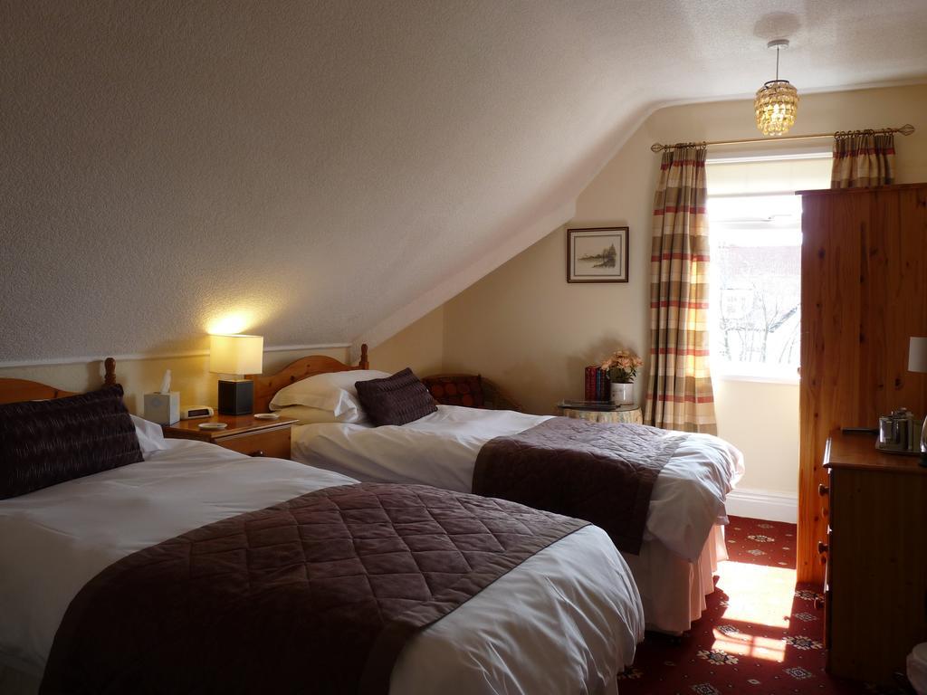 Cornerways Guest House 랜디드노 외부 사진