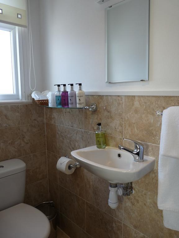 Cornerways Guest House 랜디드노 외부 사진