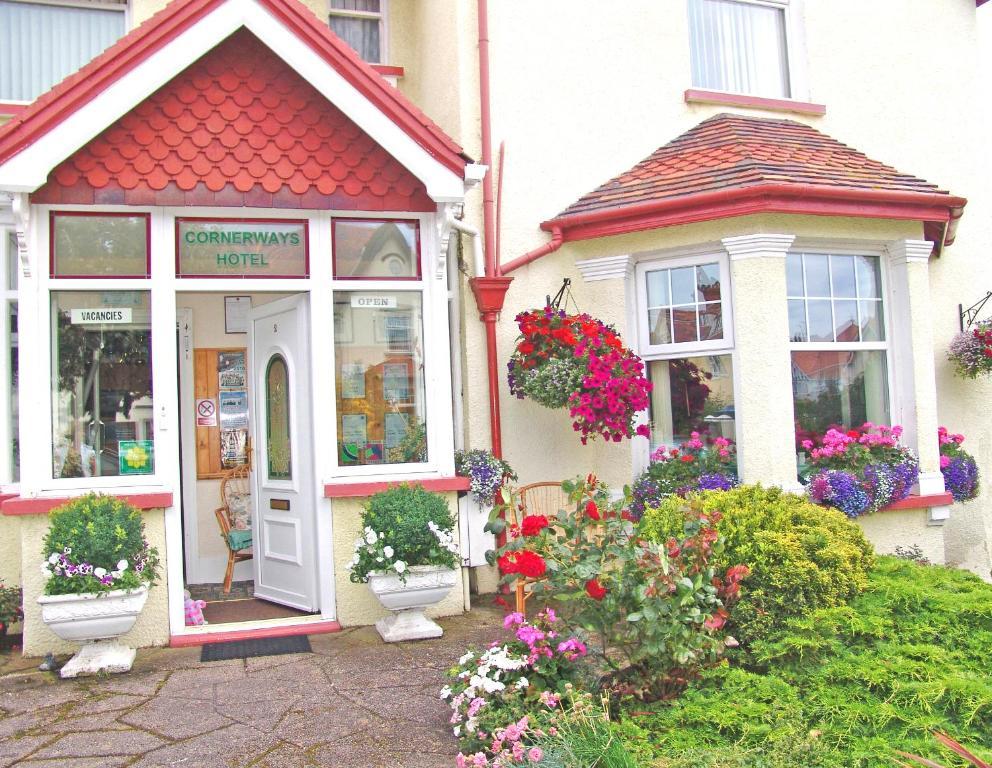 Cornerways Guest House 랜디드노 외부 사진